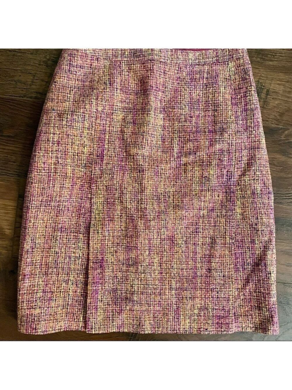 𝅺bcbg MAXAZRIA silk skirt. Size 8